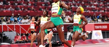 Elaine Thompson beats the Olympic record