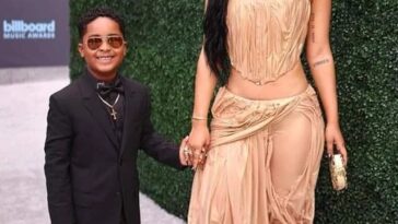 Shenseea and her son, Rajeiro Lee, at the 2022 Billboard Awards