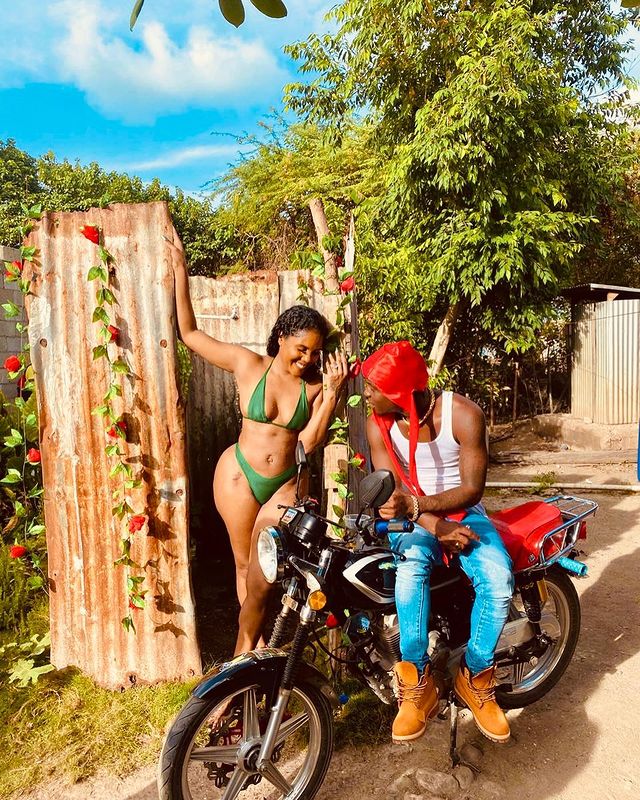 Denyque and Rytikal vibe on the set of their music video for Knees