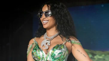 Shenseea performing her set during Coachella 2023