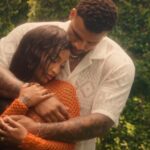Shenseea embraces her male lead in the music video for "Neva Neva."