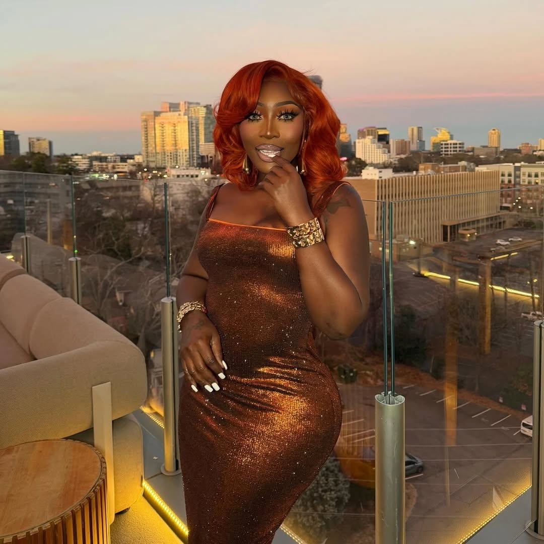 Spice rocks her Pumpkin Ginger look while out on the town