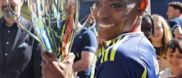 Konya Plummer celebrates the Turkish Women's Super Lig title with Fenerbahce