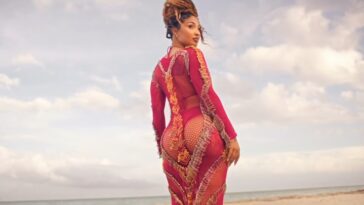 Shenseea gets sexy on the set of her music video for 'Brucksweat.'